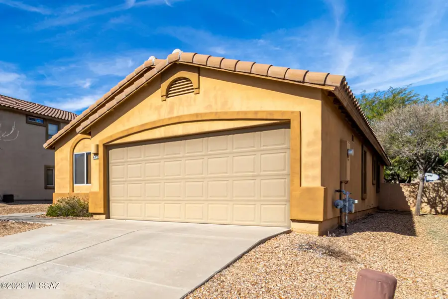642 W Calle Tolmo, Sahuarita, AZ 85629 - #3