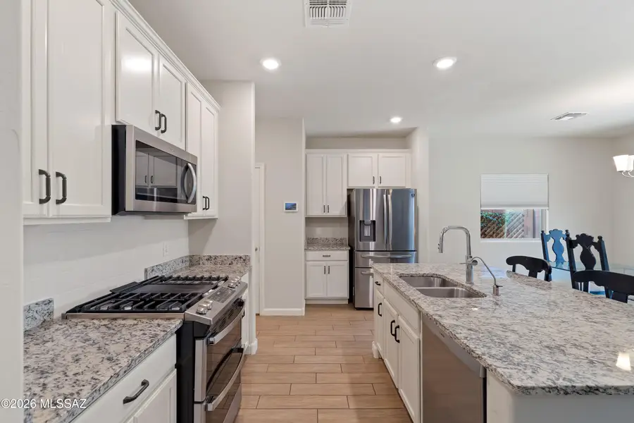 3288 N Baby Bruno, Tucson, AZ 85745 - #3