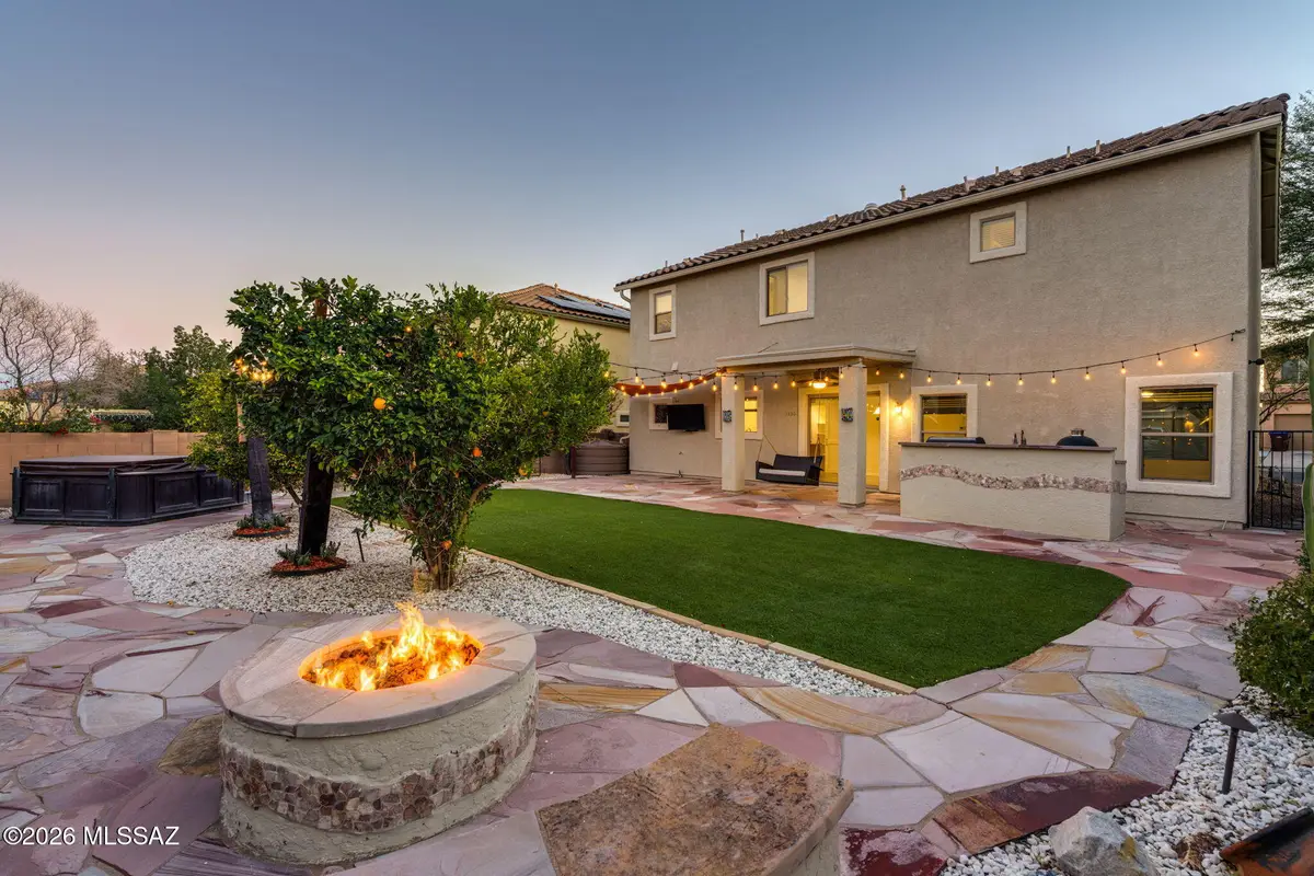 859 W Vuelta Granadina, Sahuarita, AZ 85629 - #1