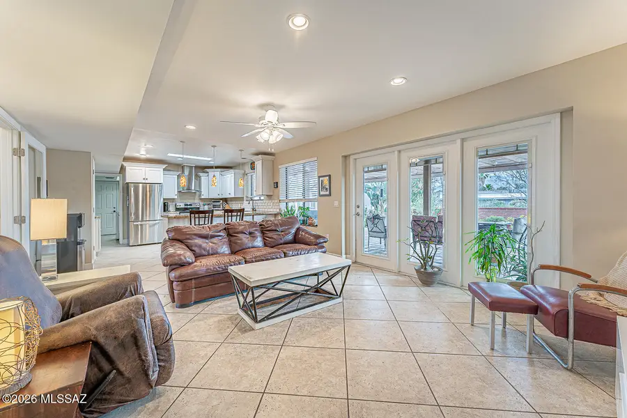 251 W San Ignacio, Green Valley, AZ 85614 - #2