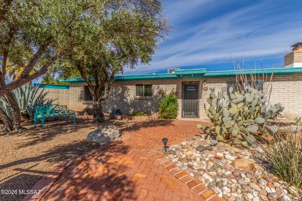 929 N Chalet, Tucson, AZ 85748