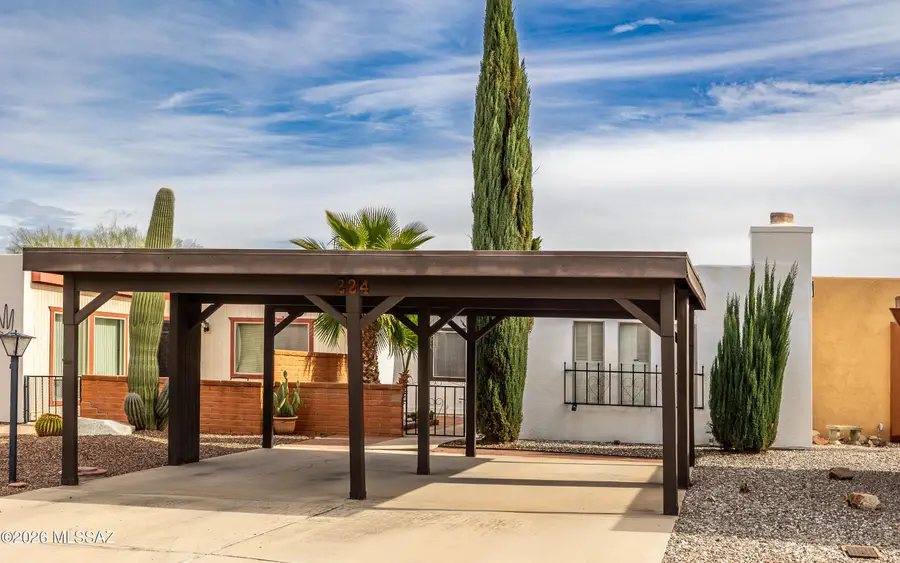 224 N Camino Del Vate, Green Valley, AZ 85614 - Image #2