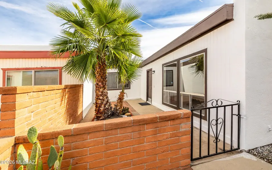 224 N Camino Del Vate, Green Valley, AZ 85614 - Image #3