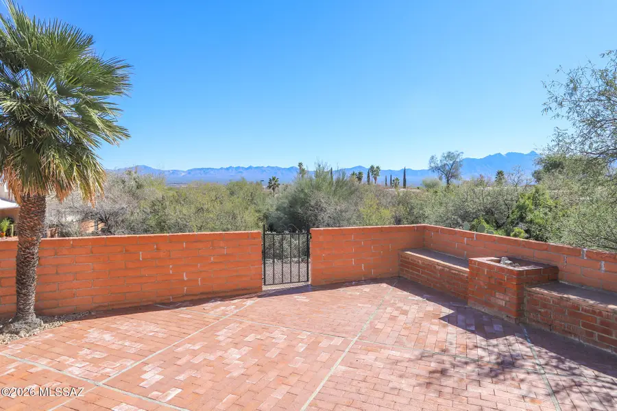 1230 N Via Alamos, Green Valley, AZ 85614 - Image #2