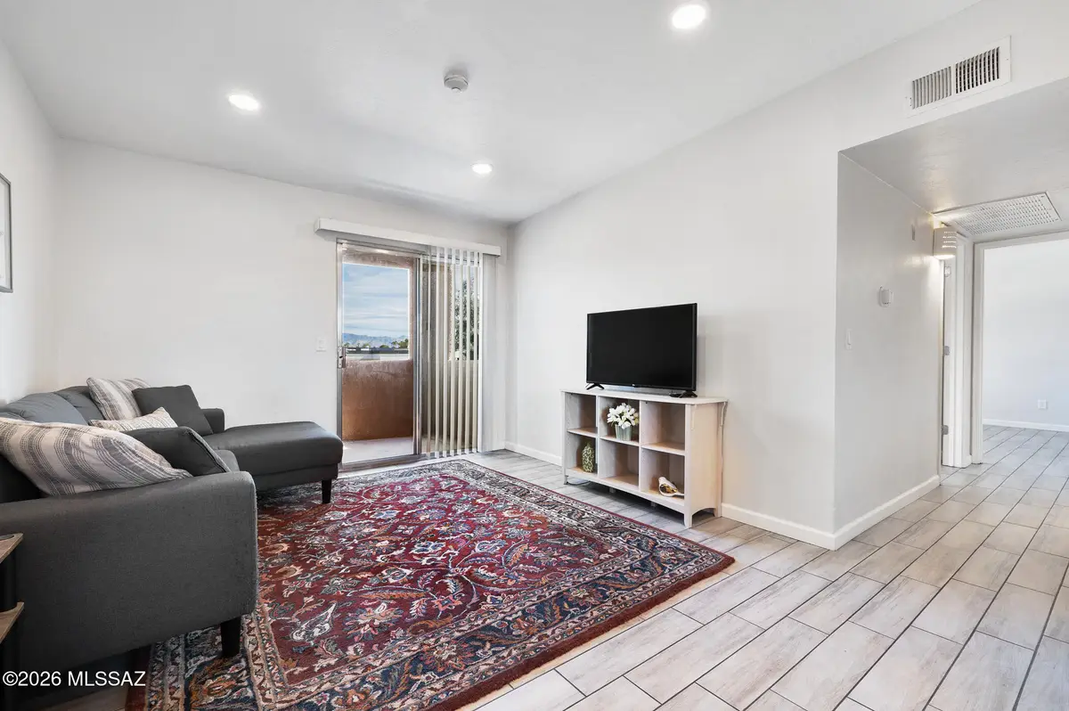 1810 E Blacklidge, Tucson, AZ 85719 - #1