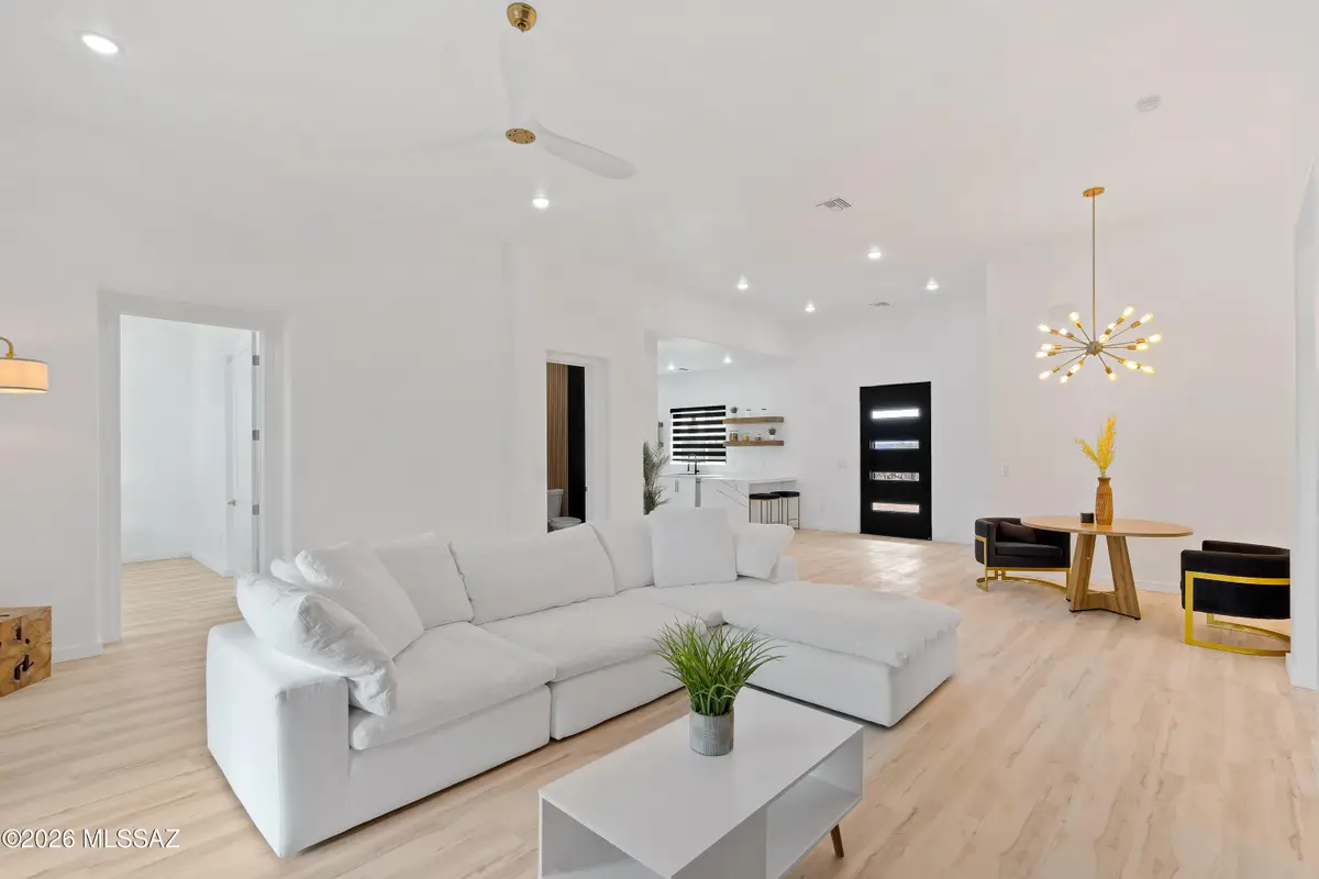 1803 Japon, Rio Rico, AZ 85648 - #1