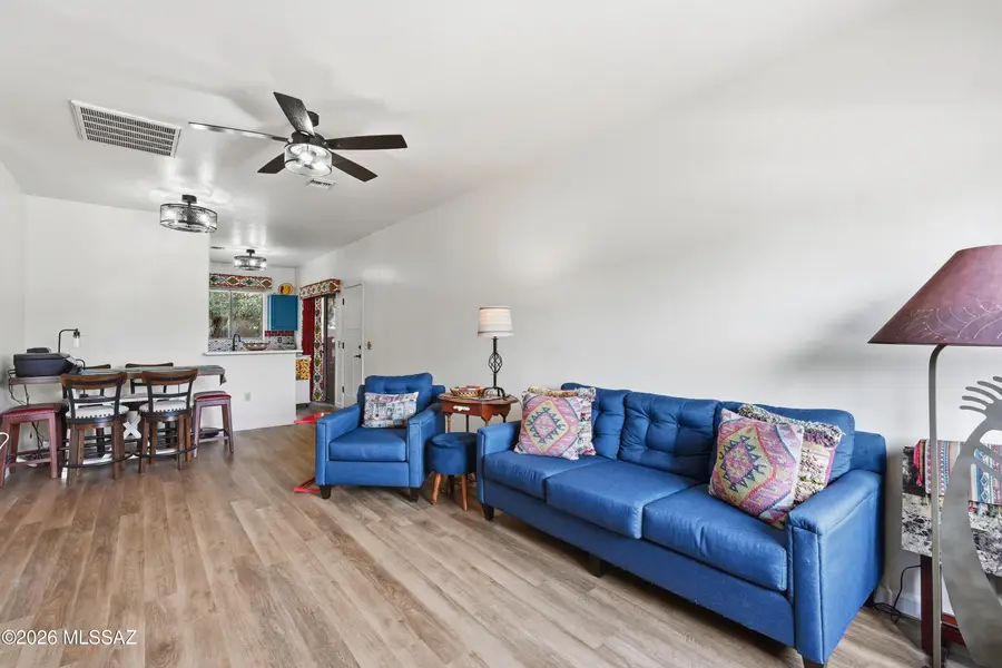 3858 S Camino Del Golfista, Green Valley, AZ 85614 - Image #2