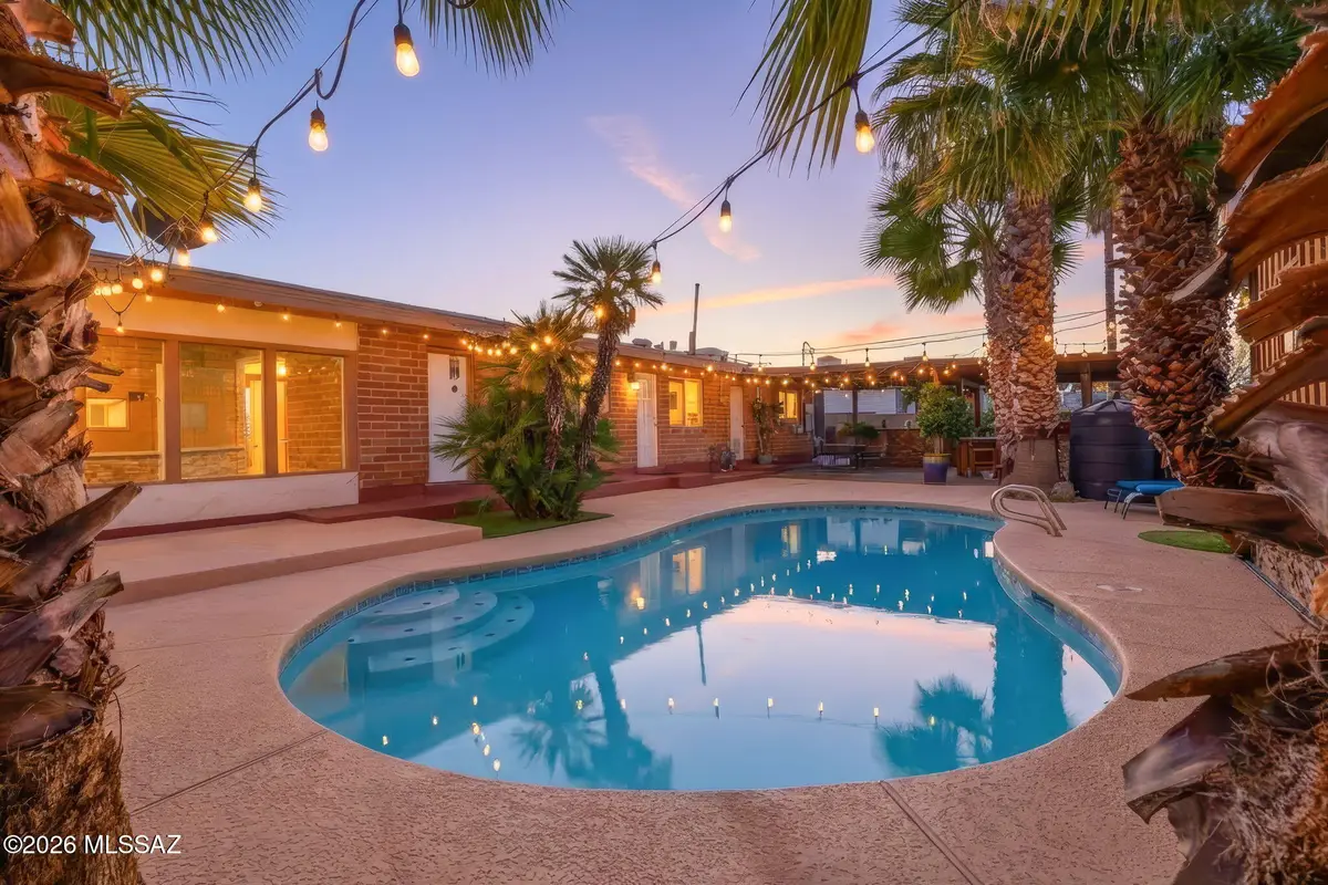 7433 E Kenyon, Tucson, AZ 85710 - Image #1