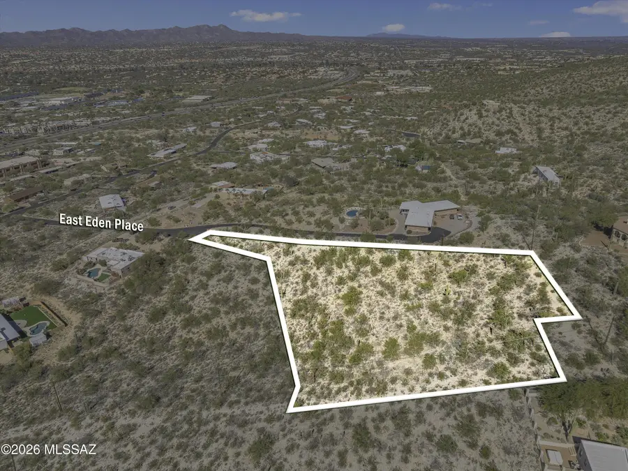 520 E Eden, Oro Valley, AZ 85704 - Image #2