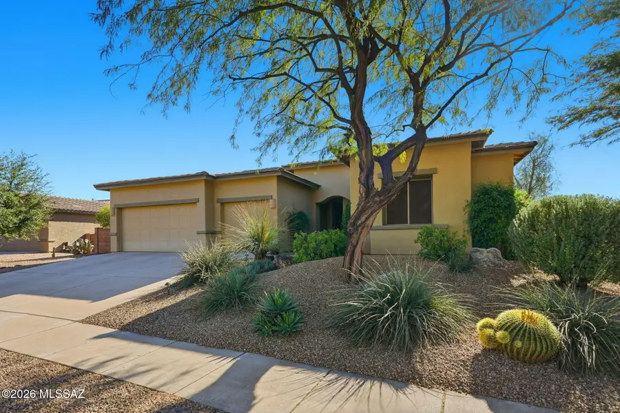 11744 N Mesquite Hollow, Oro Valley, AZ 85737 - Image #2