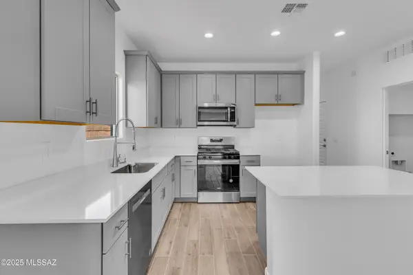 14108 E Canidae, Vail, AZ 85641