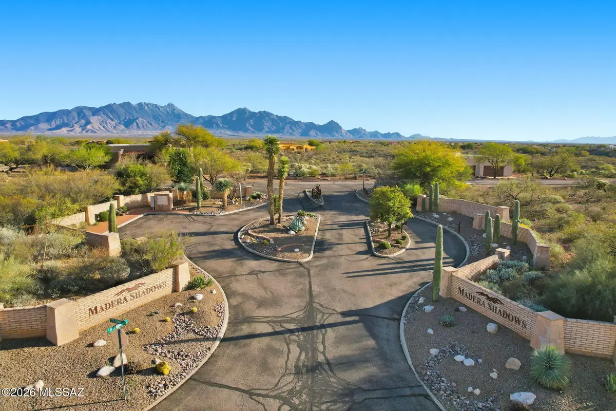 664 E Canyon Rock, Green Valley, AZ 85614 - #1