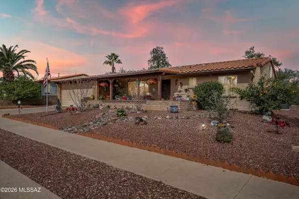 241 E La Espina, Green Valley, AZ 85614