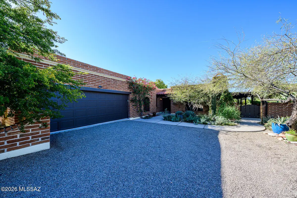 2546 E Avenida De Maria, Tucson, AZ 85718 - Image #1