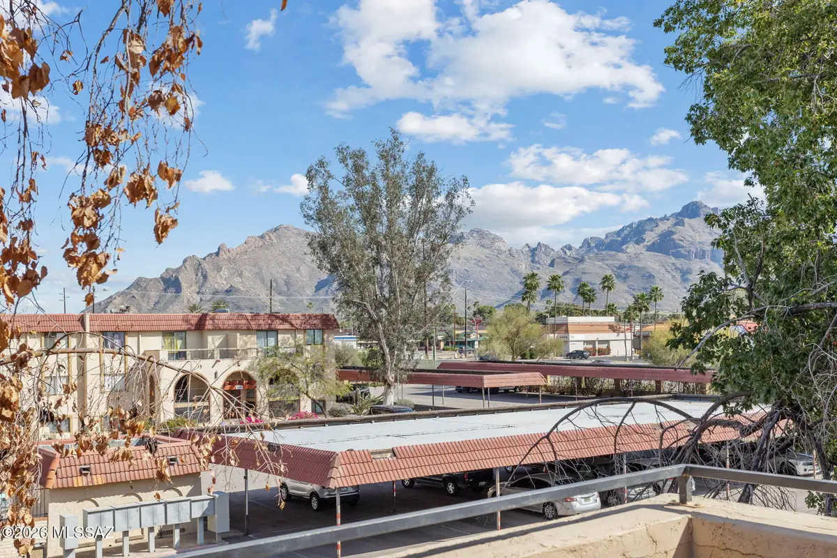 6311 N Barcelona, Tucson, AZ 85704 - #1