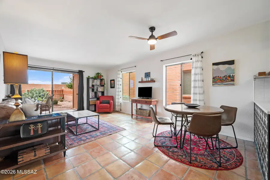 3863 S Calle Del Escudo, Green Valley, AZ 85622 - Image #3