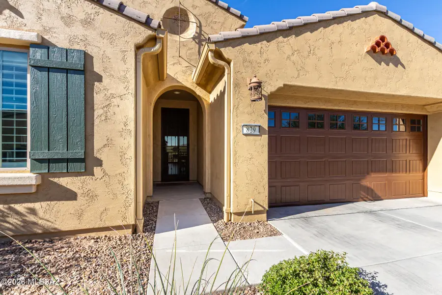 829 N Broken Hills, Green Valley, AZ 85614 - Image #2