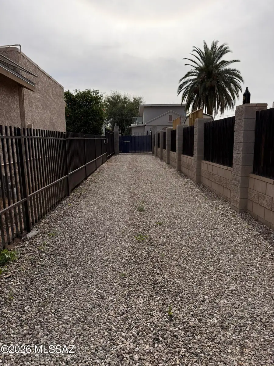 373 W Veterans, Tucson, AZ 85713 - #2