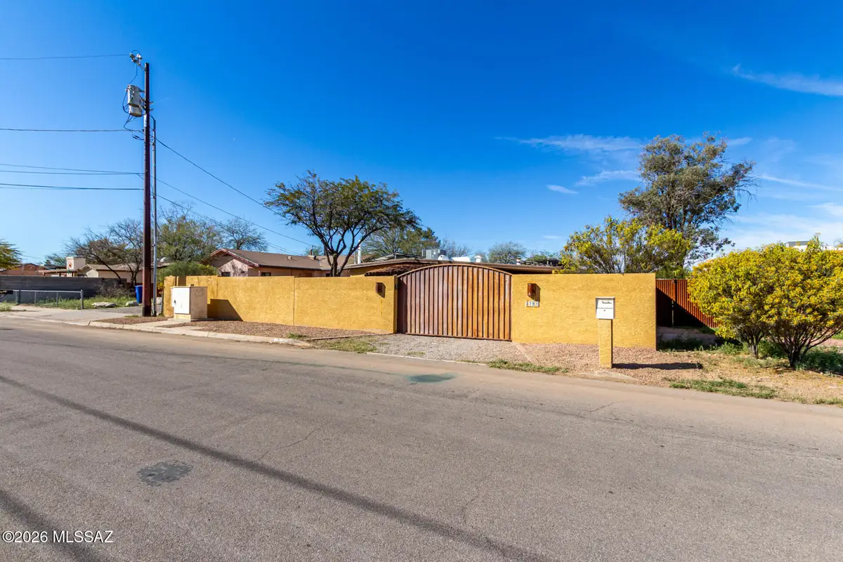 2701 N Walnut, Tucson, AZ 85712 - #1
