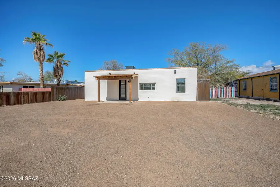 4005 E 17th, Tucson, AZ 85711 - #3