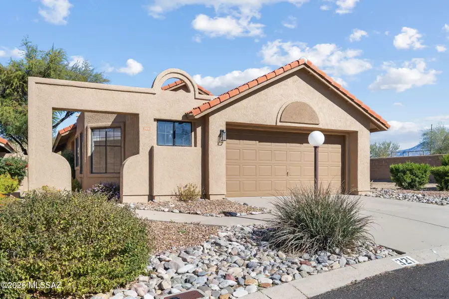 321 E Fieldcrest, Oro Valley, AZ 85737 - #3
