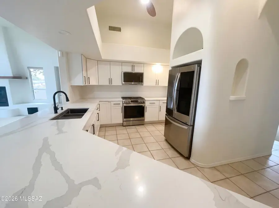 1061 N Deer Glen, Tucson, AZ 85745 - #2