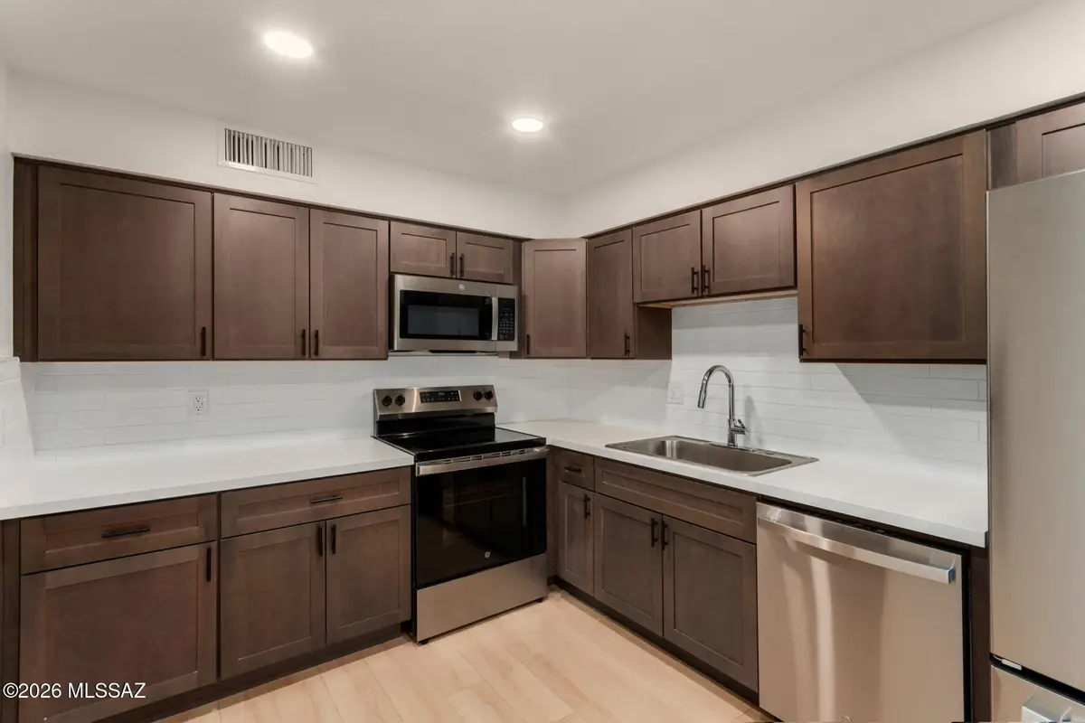 712 W Limberlost, Tucson, AZ 85705 - #1