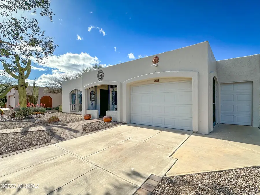 1525 N Paseo Del Cervato, Green Valley, AZ 85614 - #2