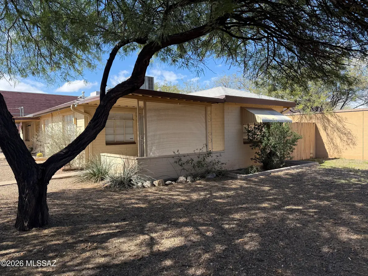 2343 N Hampton, Tucson, AZ 85719 - #1