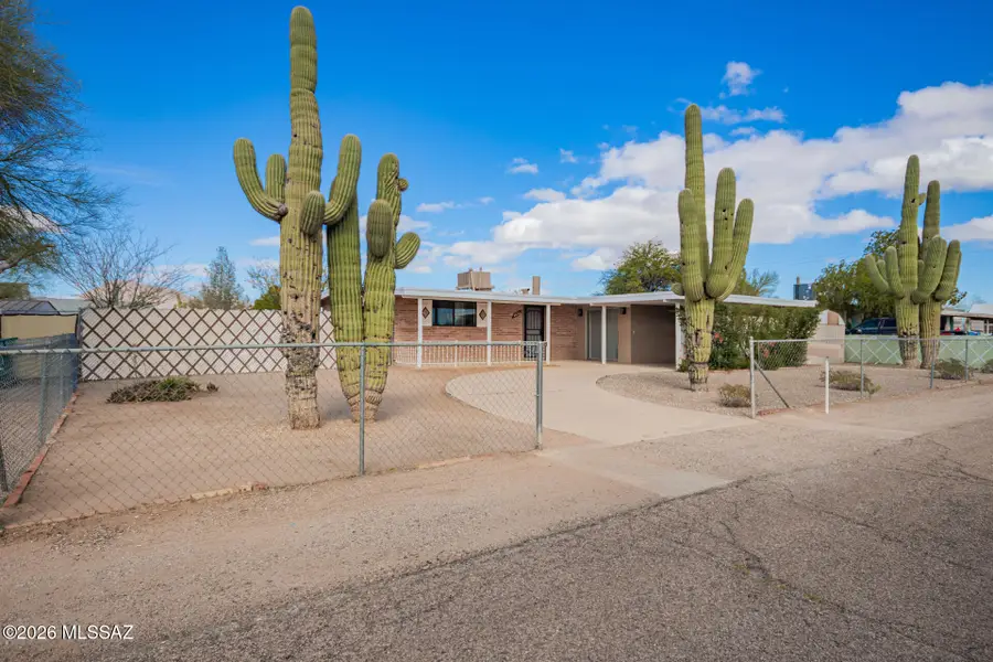 6632 W Camino Pizarro, Tucson, AZ 85757 - #2