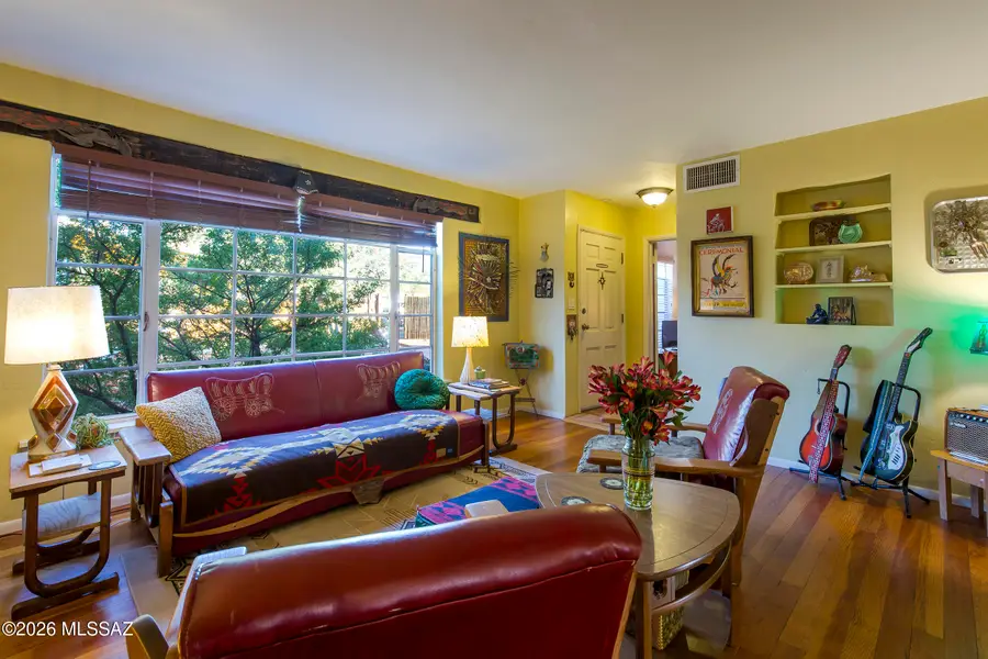 3825 N Tyndall, Tucson, AZ 85719 - #3