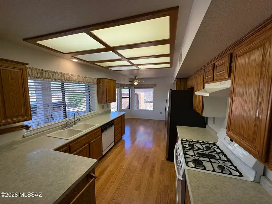 1437 E Bright Angel, Oro Valley, AZ 85755 - #2