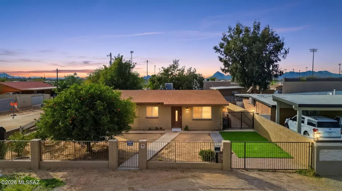 4690 S Stewart, Tucson, AZ 85714 - #1
