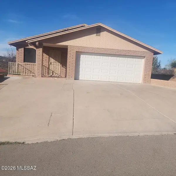 829 E Calle Esplendor, Nogales, AZ 85621