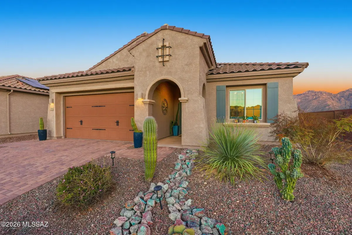 795 E Romsdalen, Oro Valley, AZ 85755 - #1