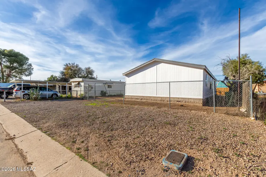 1000 W Garnette, Tucson, AZ 85705 - #3