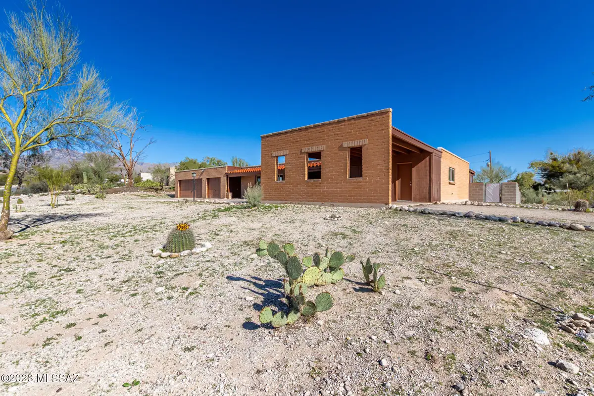 3400 N Bacobi, Tucson, AZ 85750 - #1