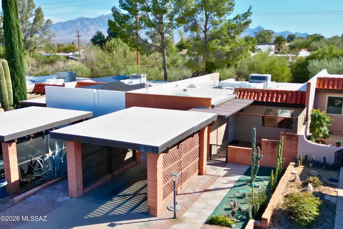 413 W Calle De Oro, Green Valley, AZ 85614 - #1