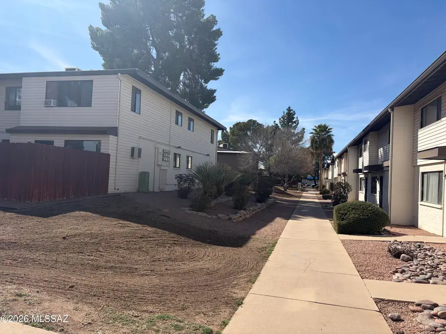 1306 S Avenida Polar, Tucson, AZ 85710 - #2