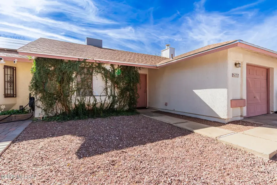1717 W Cochran, Tucson, AZ 85746 - #2