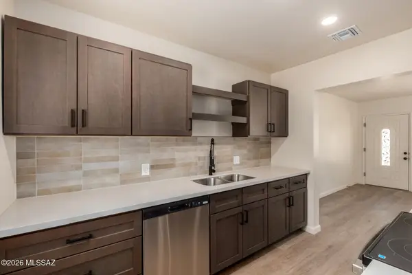 2932 N Castro, Tucson, AZ 85705