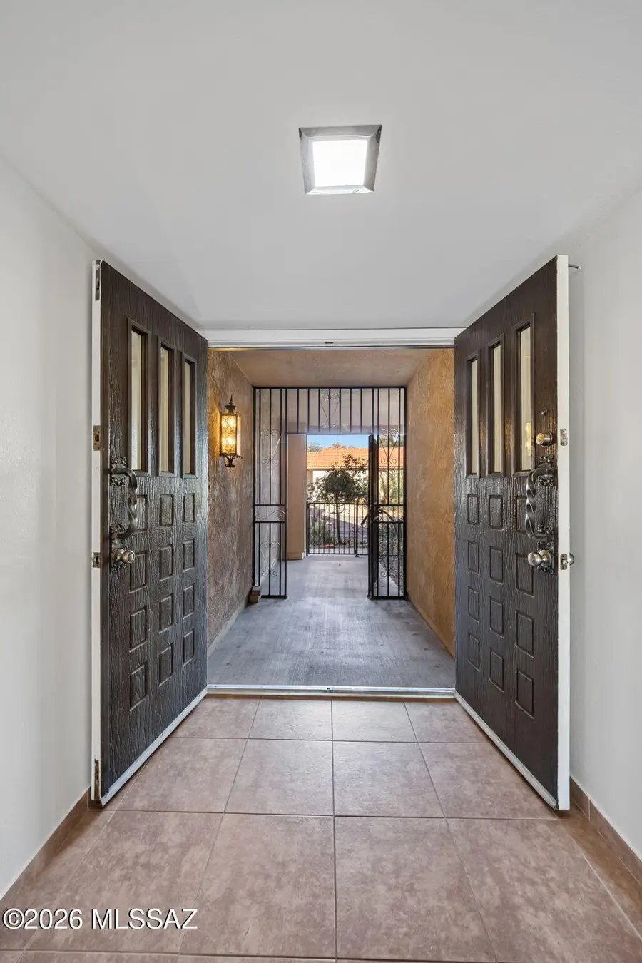 5625 N Camino De La Noche, Tucson, AZ 85718 - #2