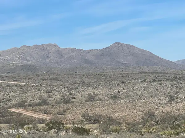 25051 E Low, Benson, AZ 85602