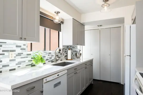 2417 N Palo Hacha, Tucson, AZ 85745