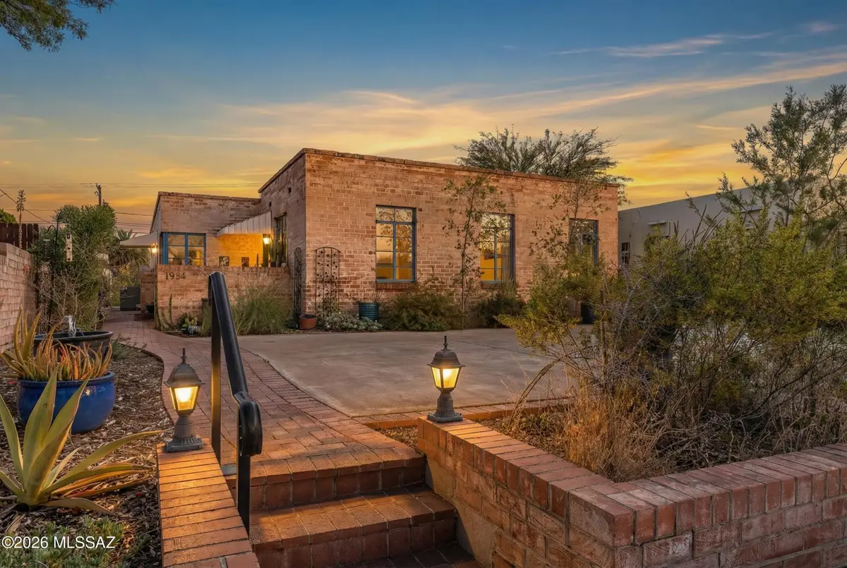 1934 E Mabel, Tucson, AZ 85719 - #1