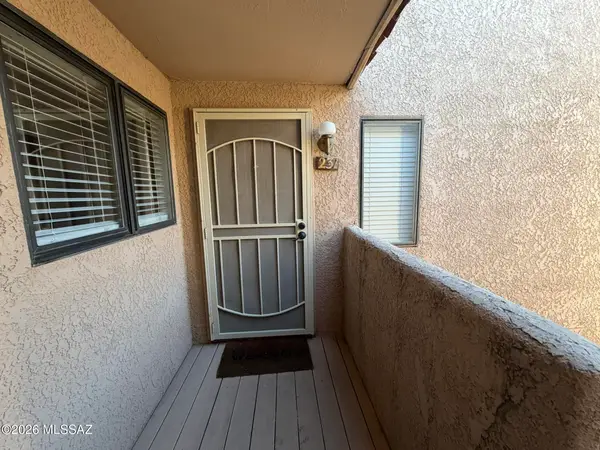 5750 N Camino Esplendora, Tucson, AZ 85718