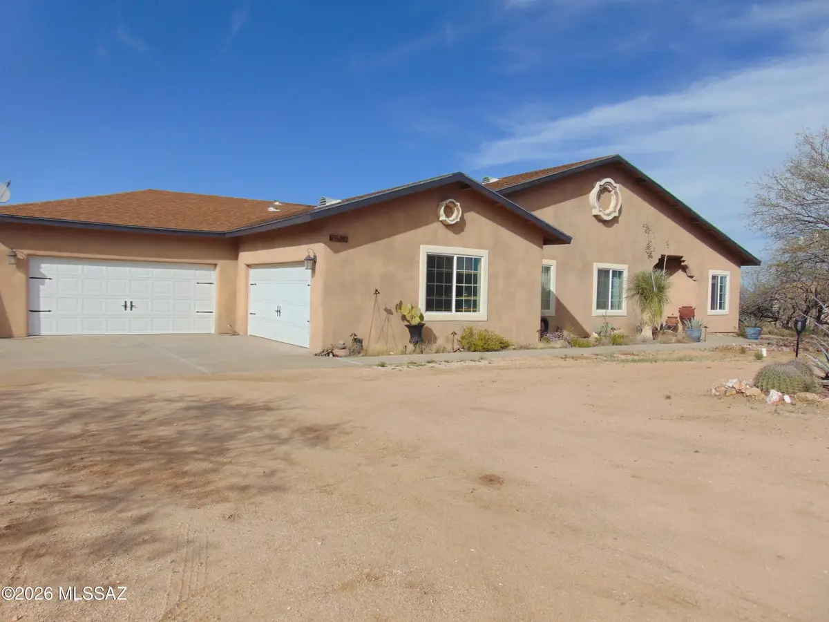 7530 W Bucking Horse, Sahuarita, AZ 85629 - #1