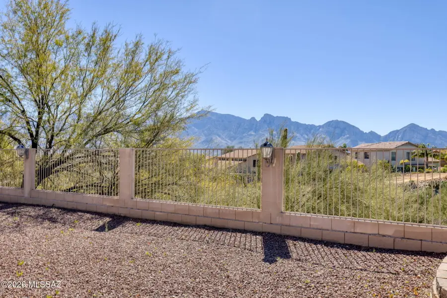 33 W Golden Spur, Oro Valley, AZ 85755 - #3
