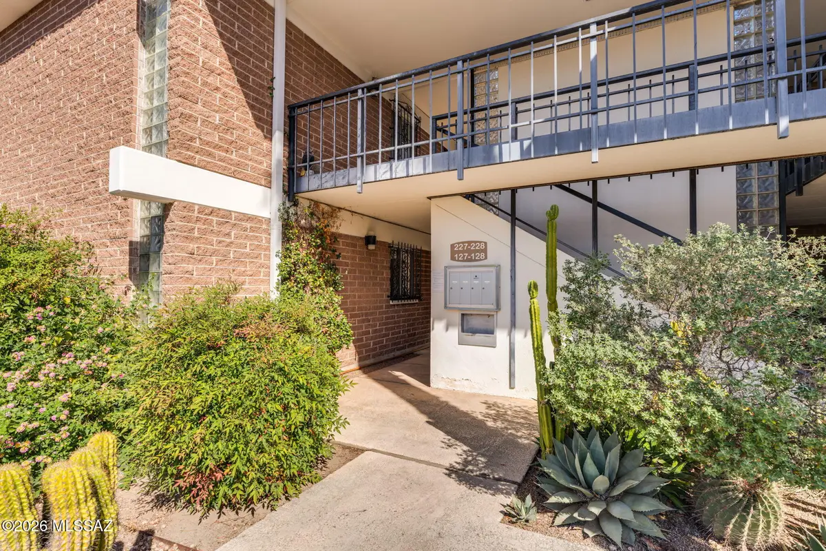 3940 E Timrod, Tucson, AZ 85711 - #1