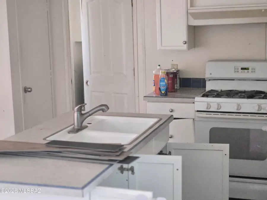 4098 E White Water, Tucson, AZ 85706 - #2